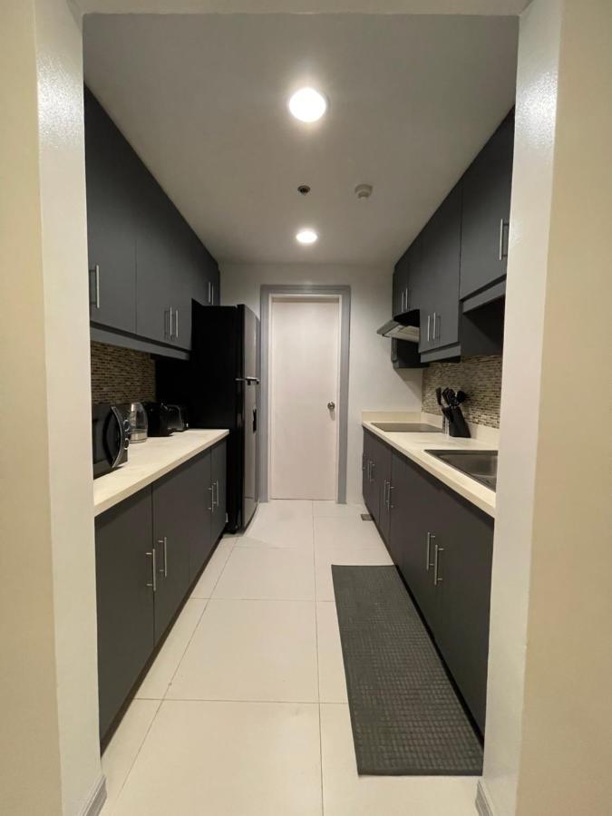 City Center- Balcony Suite Cebu Buitenkant foto