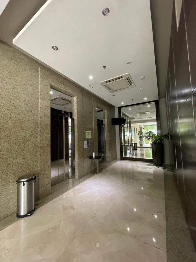 City Center- Balcony Suite Cebu Buitenkant foto